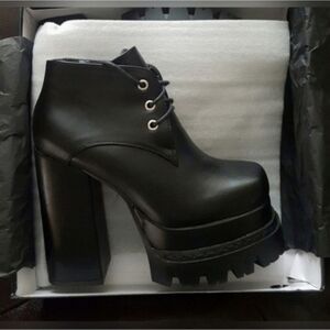 Dolls Kill Lamoda Black Lace Up Oxford Platform Booties